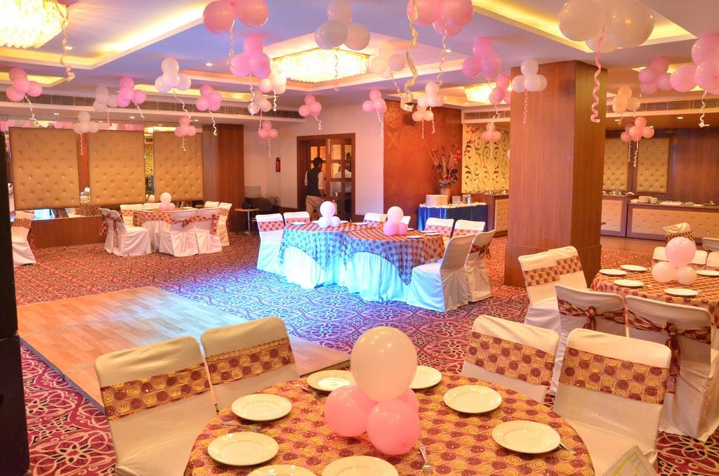 Hotel Down Town Jalandhar Bagian luar foto
